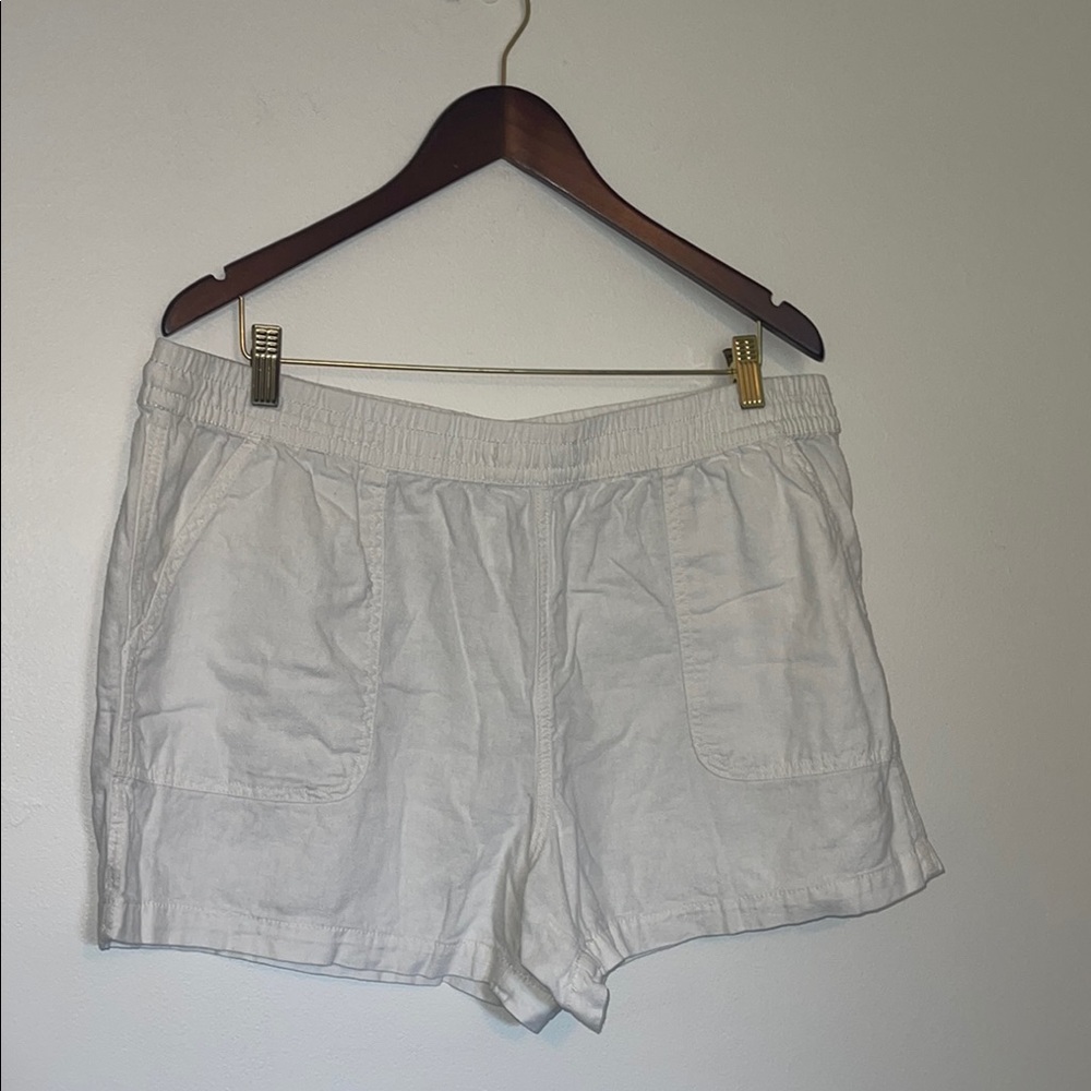 Time and Tru Linen Blend White Shorts Size XL 16/18